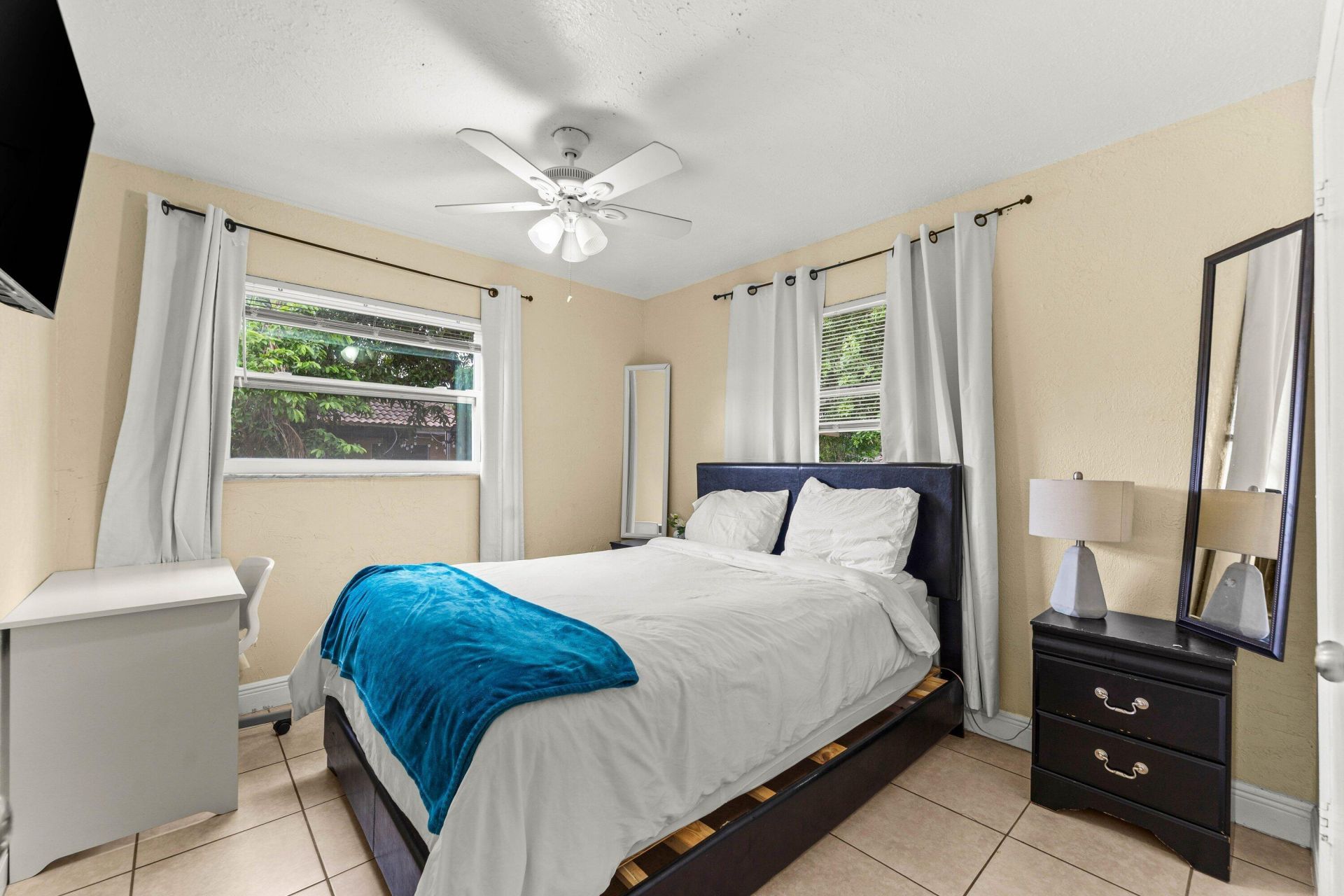 2640 NW 14th Court, Fort Lauderdale, FL 33311 Photo