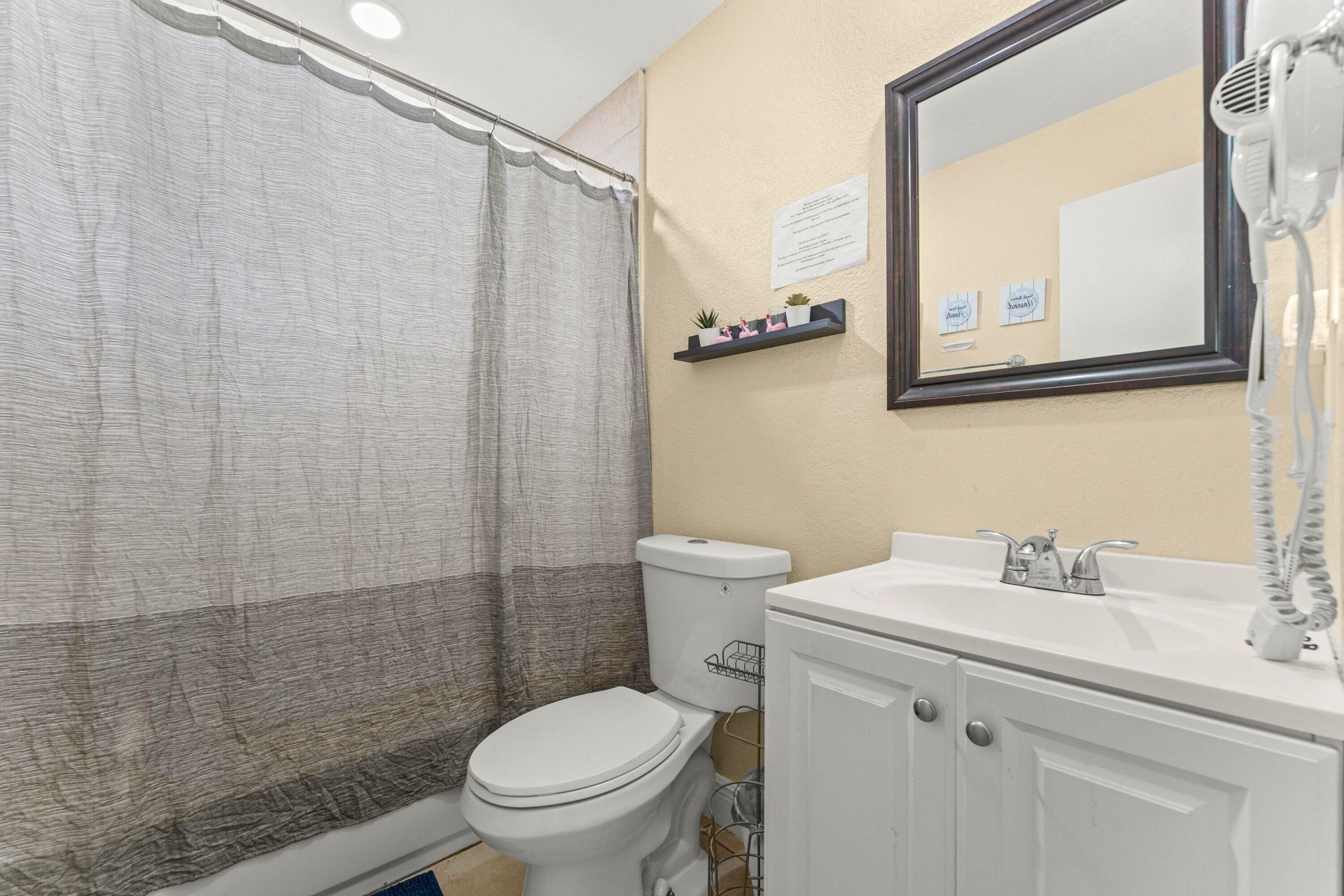 2640 NW 14th Court, Fort Lauderdale, FL 33311 Photo