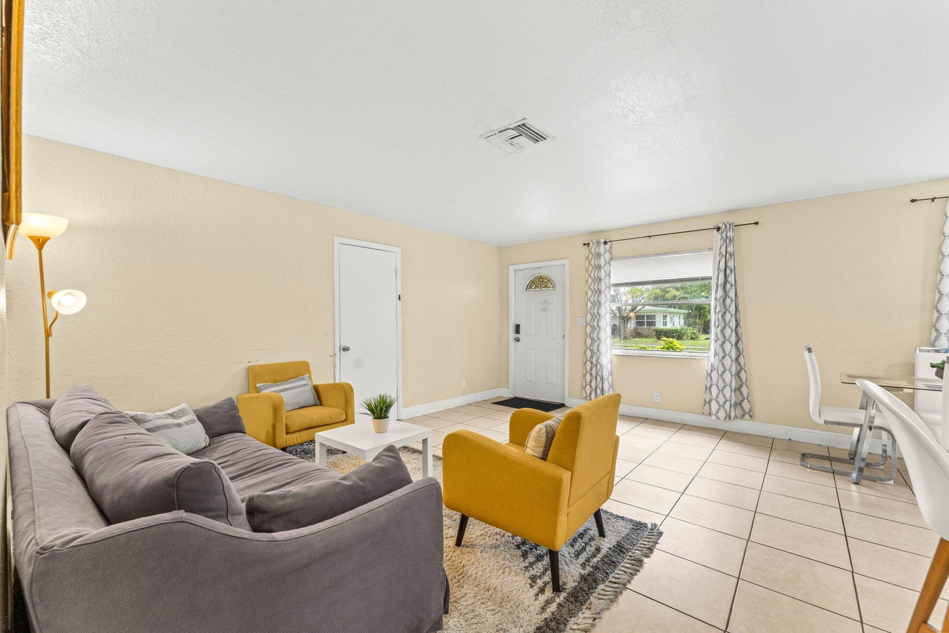 2640 NW 14th Court, Fort Lauderdale, FL 33311 Photo