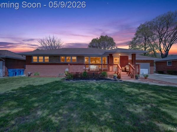 24362 Hill Avenue, Warren, MI 48091
