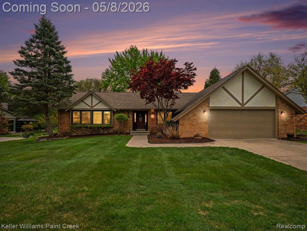 1949 Canary Court, Troy, MI 48084 Main Photo
