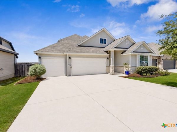 766 Farmers Dell, New Braunfels, TX 78130