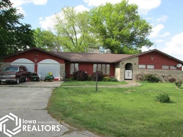47173 277th Avenue, Chariton, IA 50049