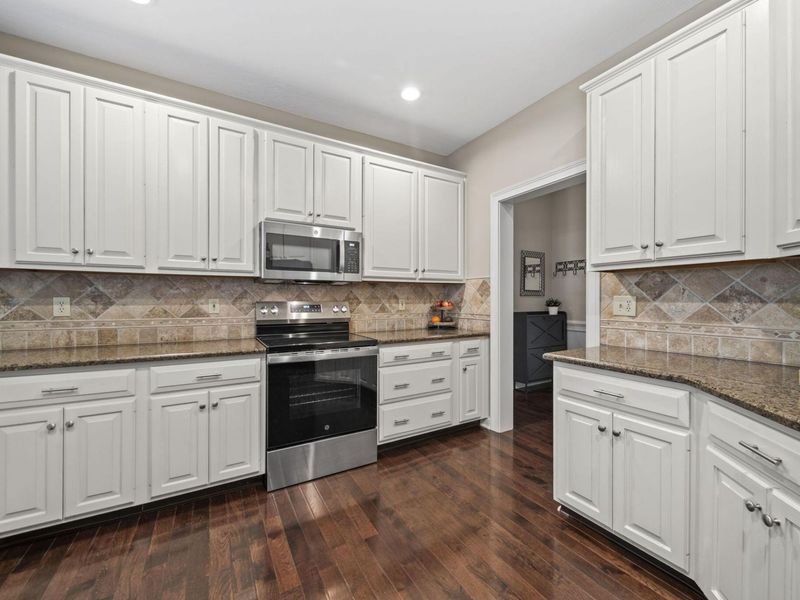 422 Ashford Drive, Westerville, OH 43082 Photo 12