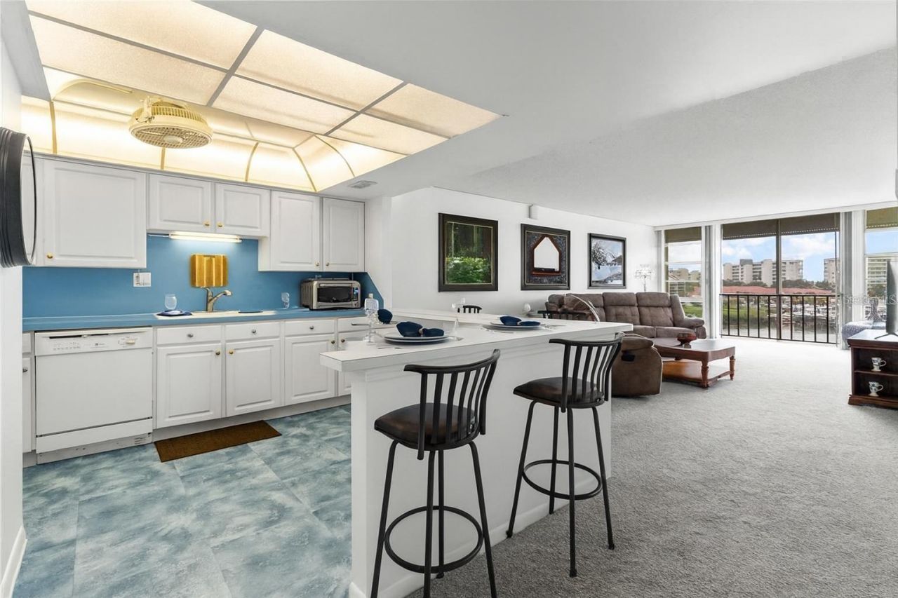 7400 Sun Island Drive S, Unit 412, South Pasadena, FL 33707 Photo