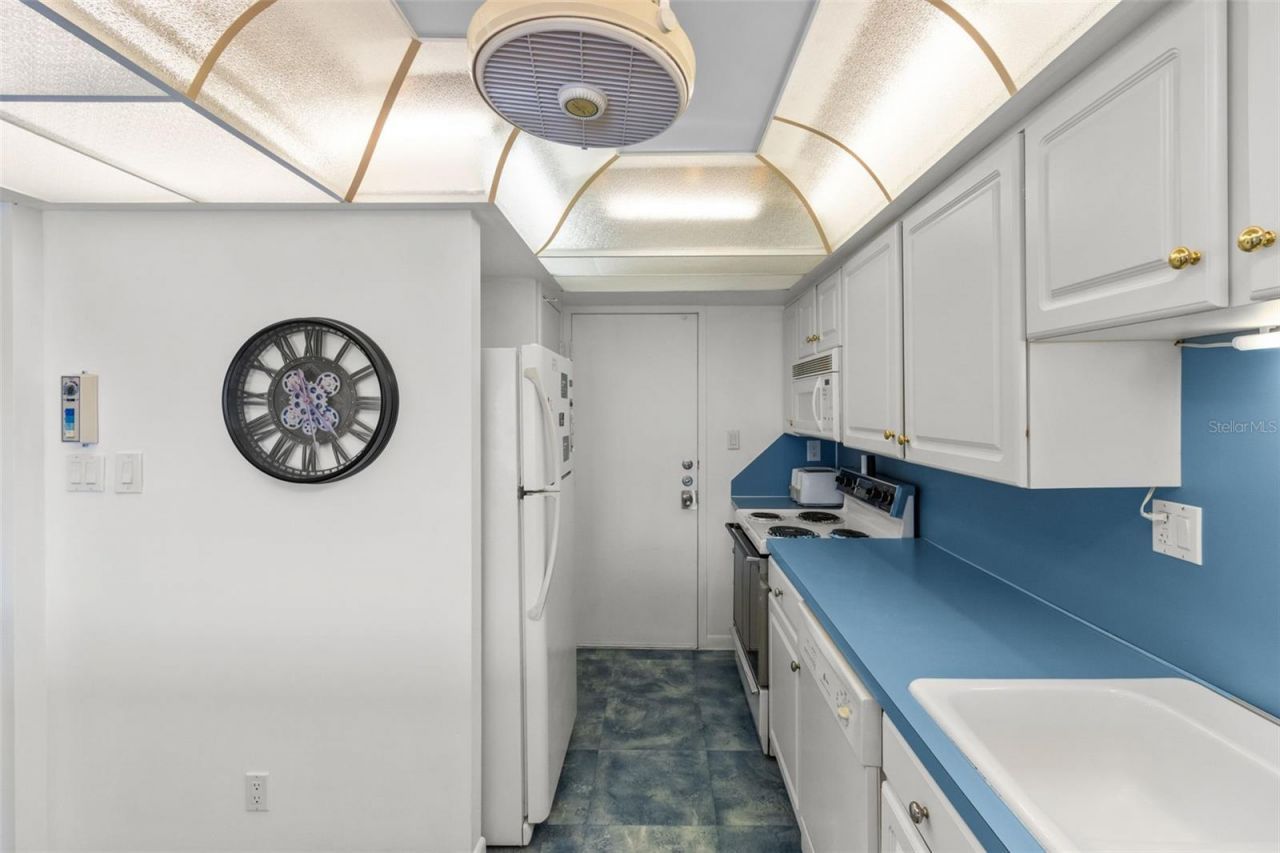7400 Sun Island Drive S, Unit 412, South Pasadena, FL 33707 Photo