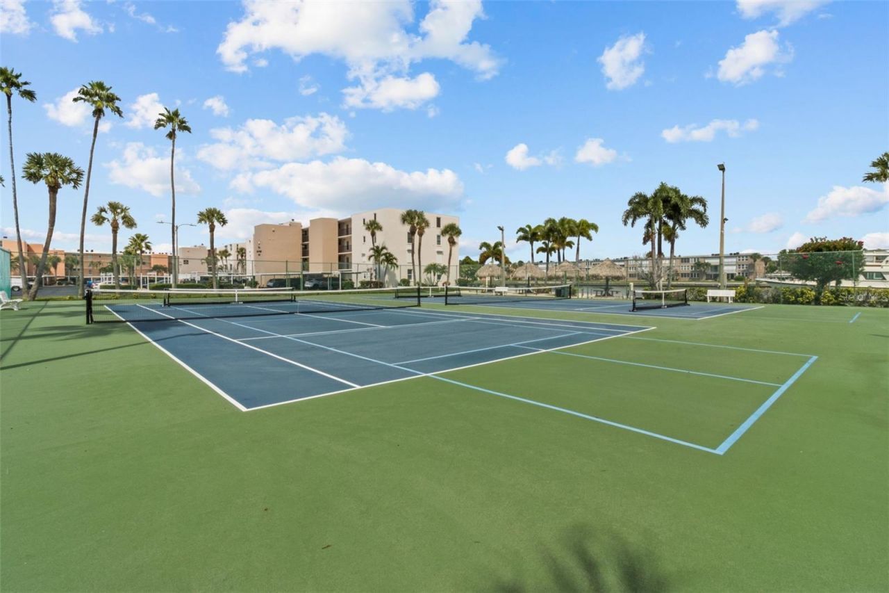 7400 Sun Island Drive S, Unit 412, South Pasadena, FL 33707 Photo