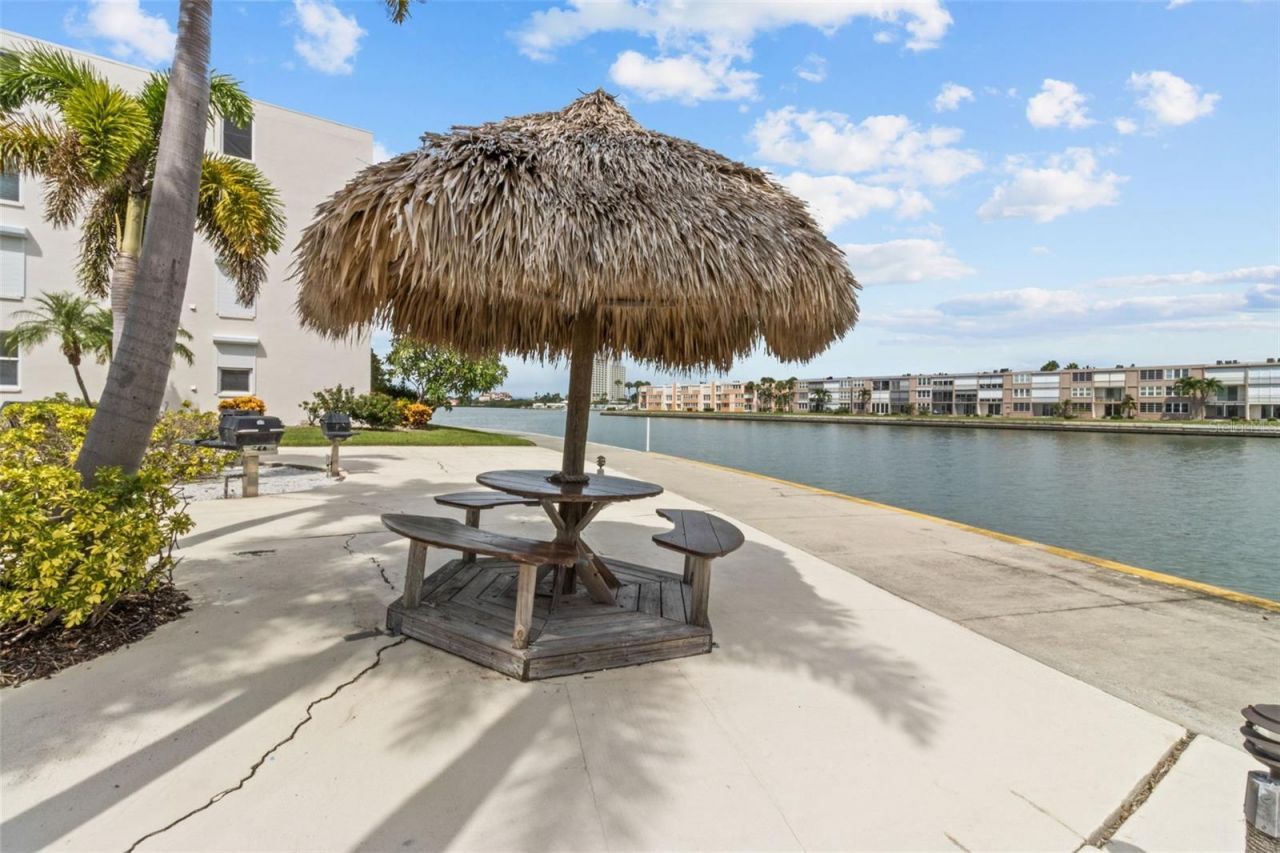 7400 Sun Island Drive S, Unit 412, South Pasadena, FL 33707 Photo