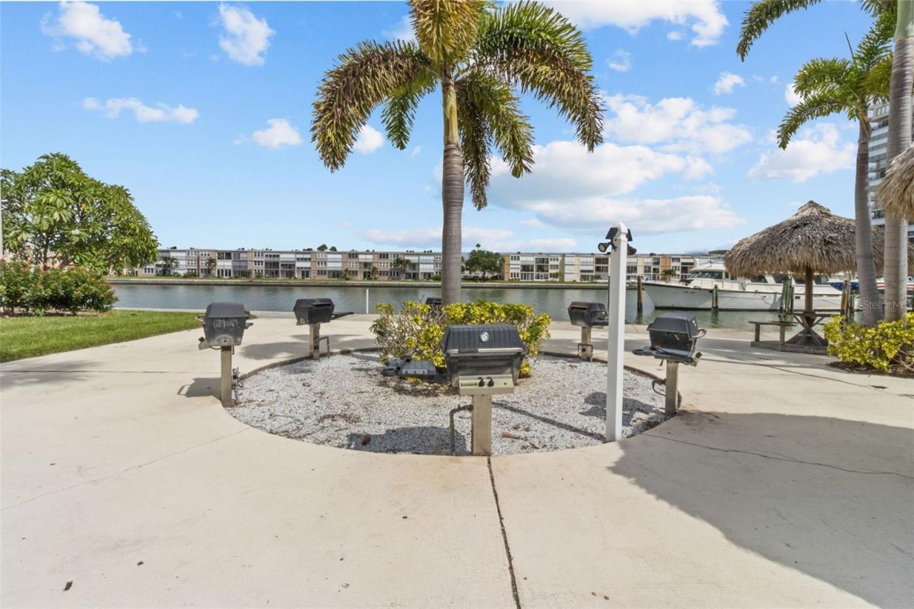7400 Sun Island Drive S, Unit 412, South Pasadena, FL 33707 Photo