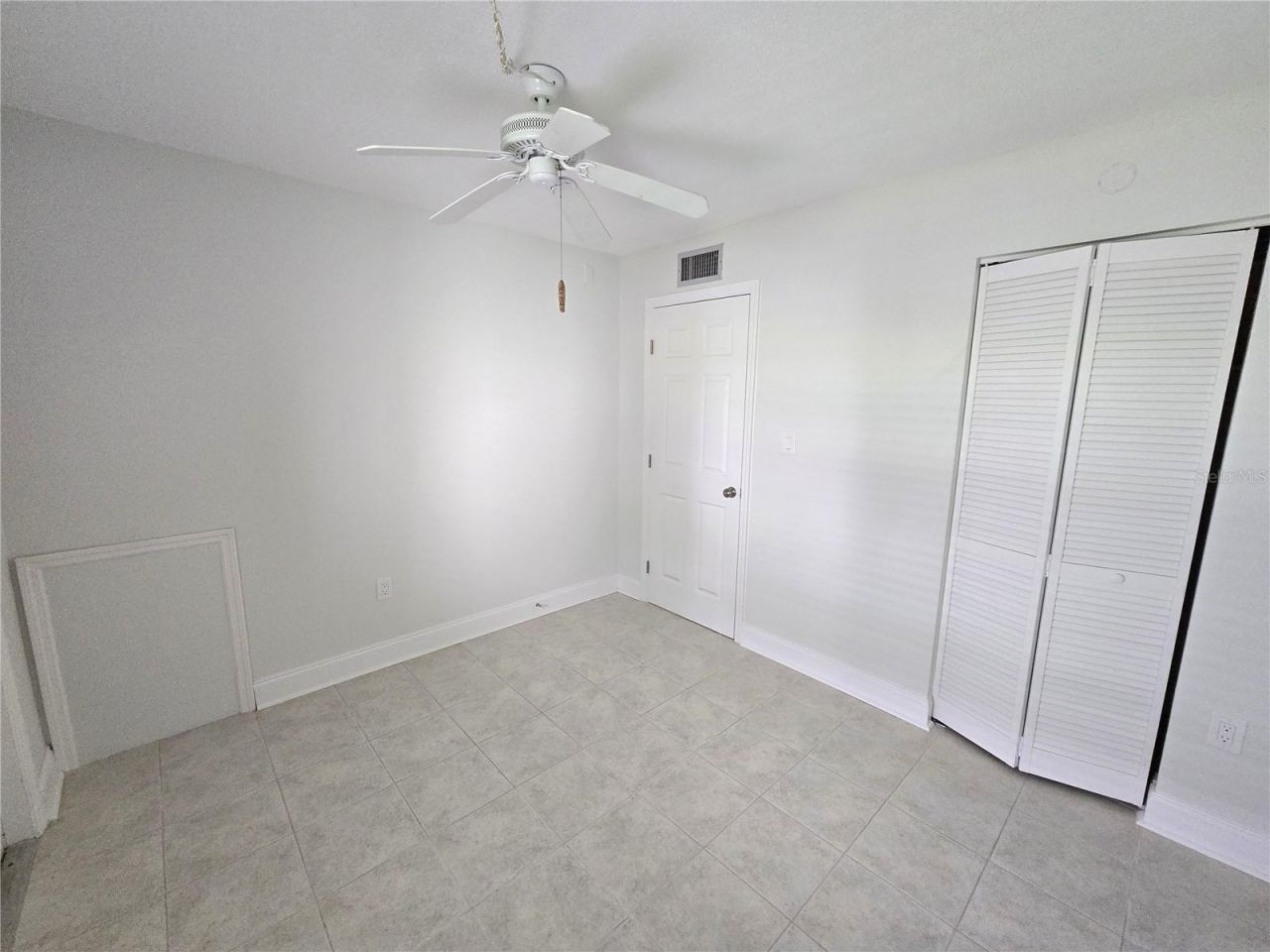 611 Gulf Drive N, Unit C15, Bradenton Beach, FL 34217 Photo