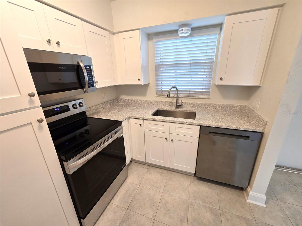 611 Gulf Drive N, Unit C15, Bradenton Beach, FL 34217 Photo