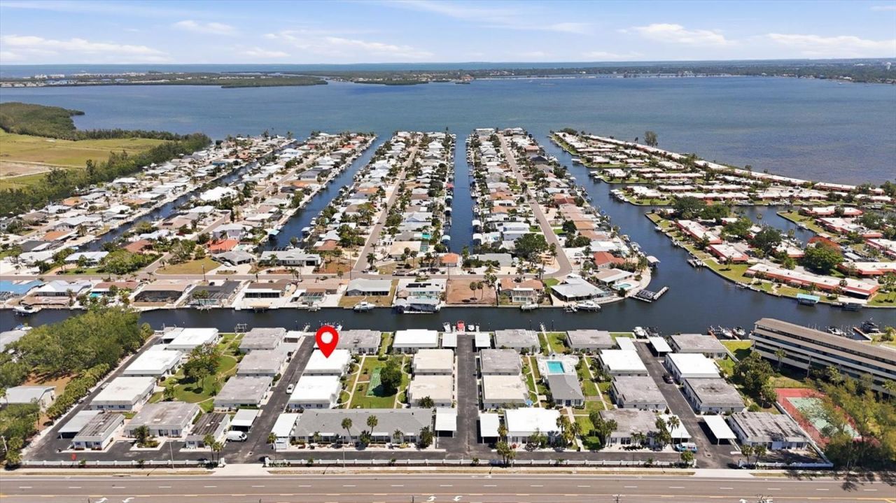 9914 Sebastian Court , Bradenton, FL 34210 Photo