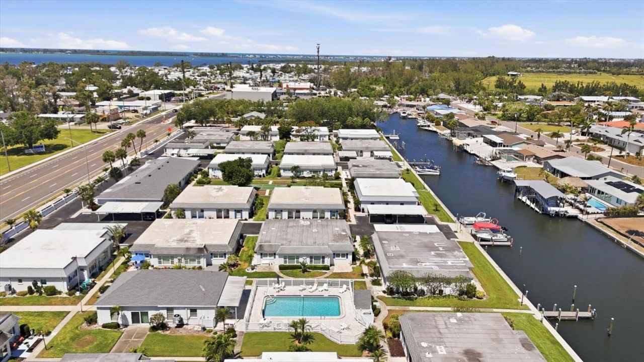 9914 Sebastian Court , Bradenton, FL 34210 Photo