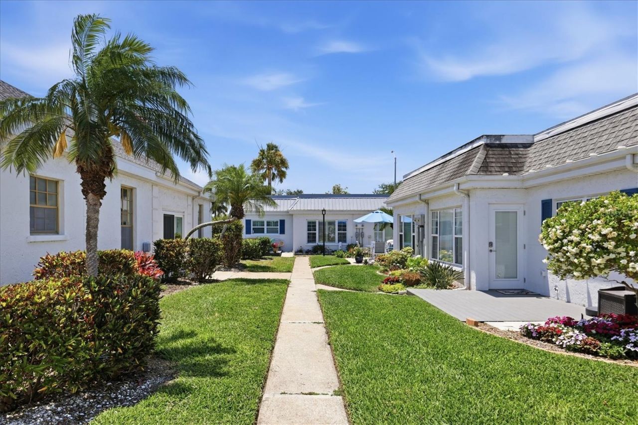 9914 Sebastian Court , Bradenton, FL 34210 Photo