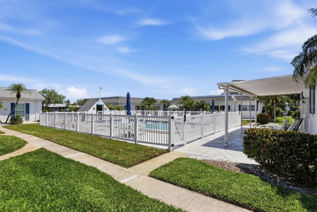 9914 Sebastian Court , Bradenton, FL 34210 Photo