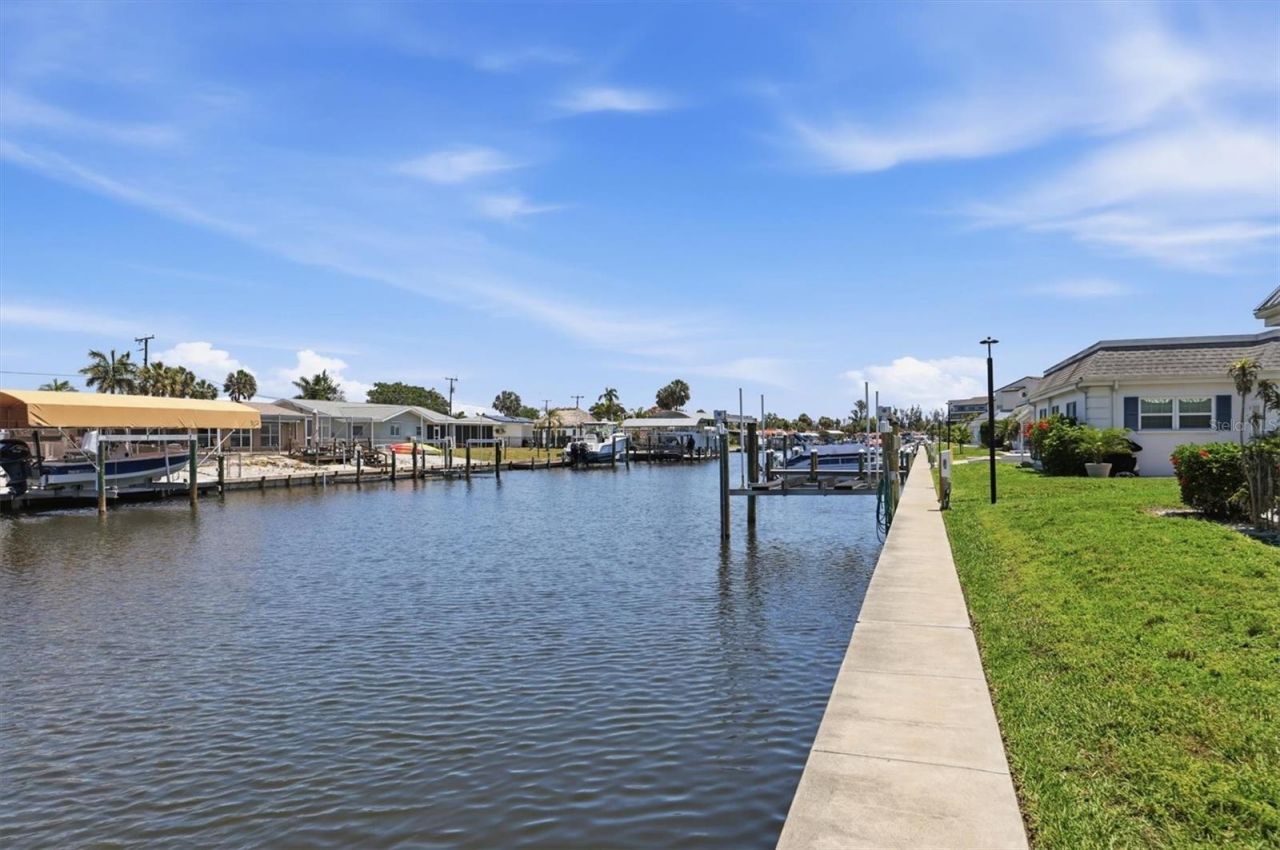 9914 Sebastian Court , Bradenton, FL 34210 Photo