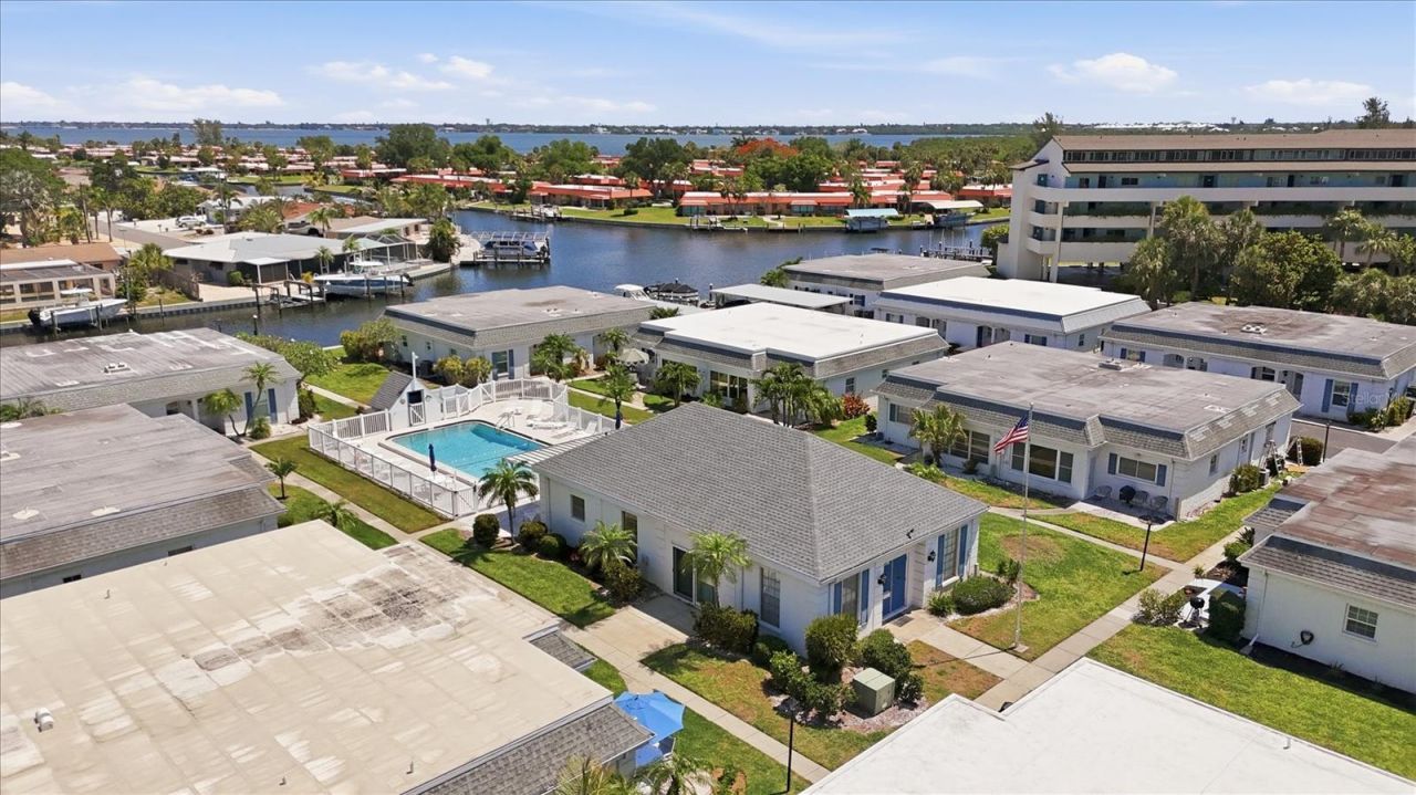 9914 Sebastian Court , Bradenton, FL 34210 Photo