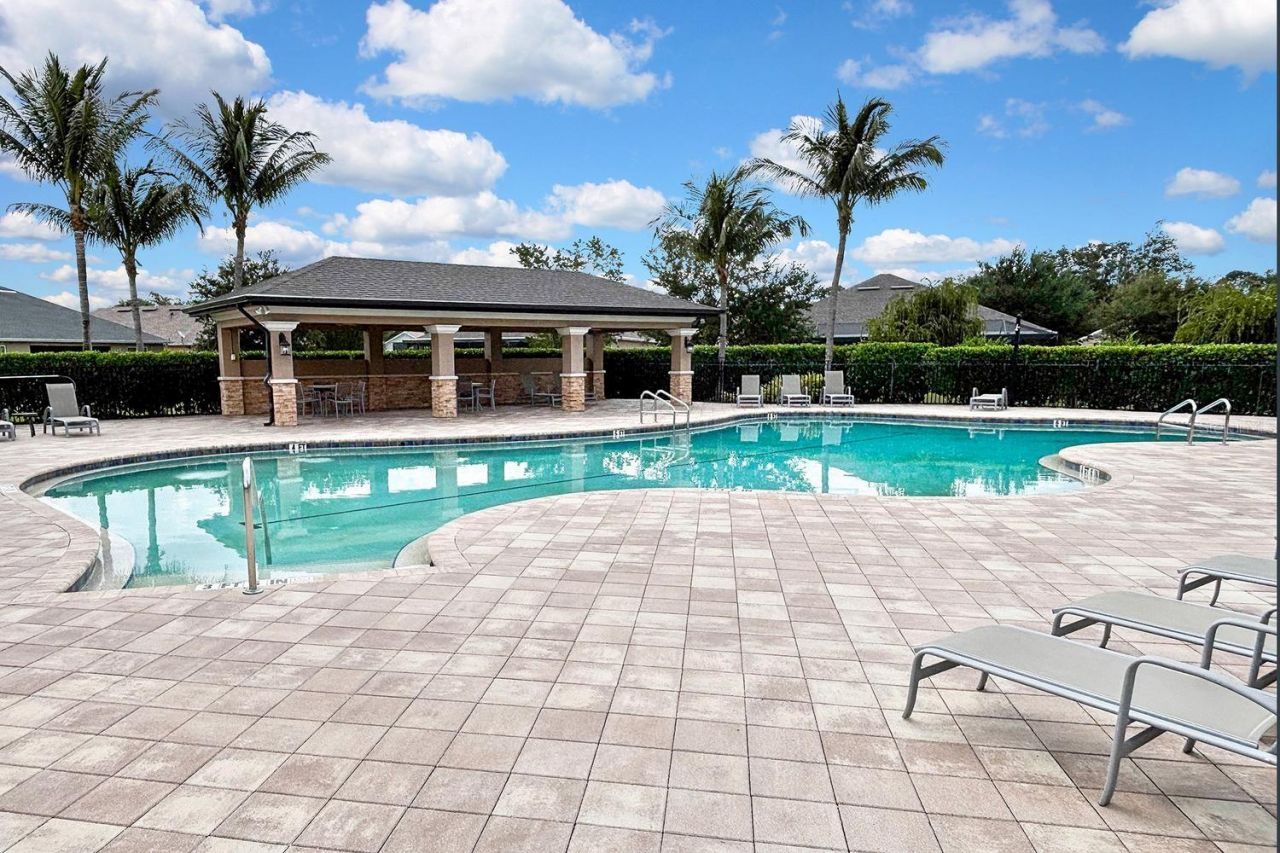 7132 Mikasa Drive, Punta Gorda, FL 33950 Photo