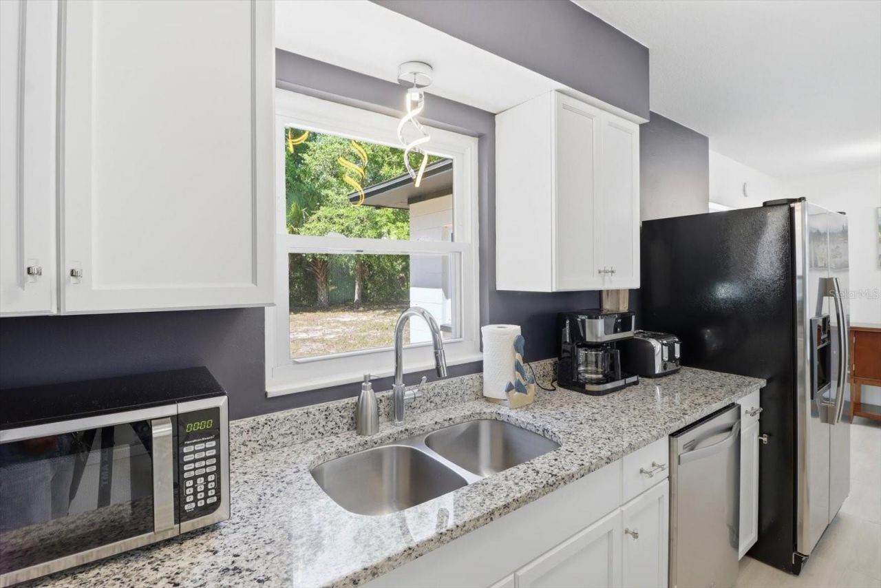 7635 W 7 Rivers Drive , Crystal River, FL 34429 Photo