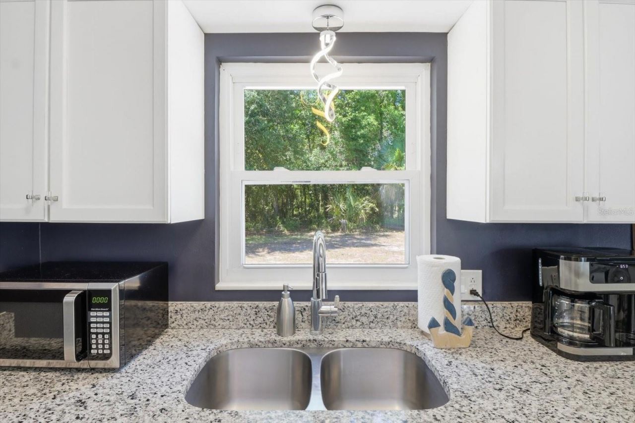 7635 W 7 Rivers Drive , Crystal River, FL 34429 Photo