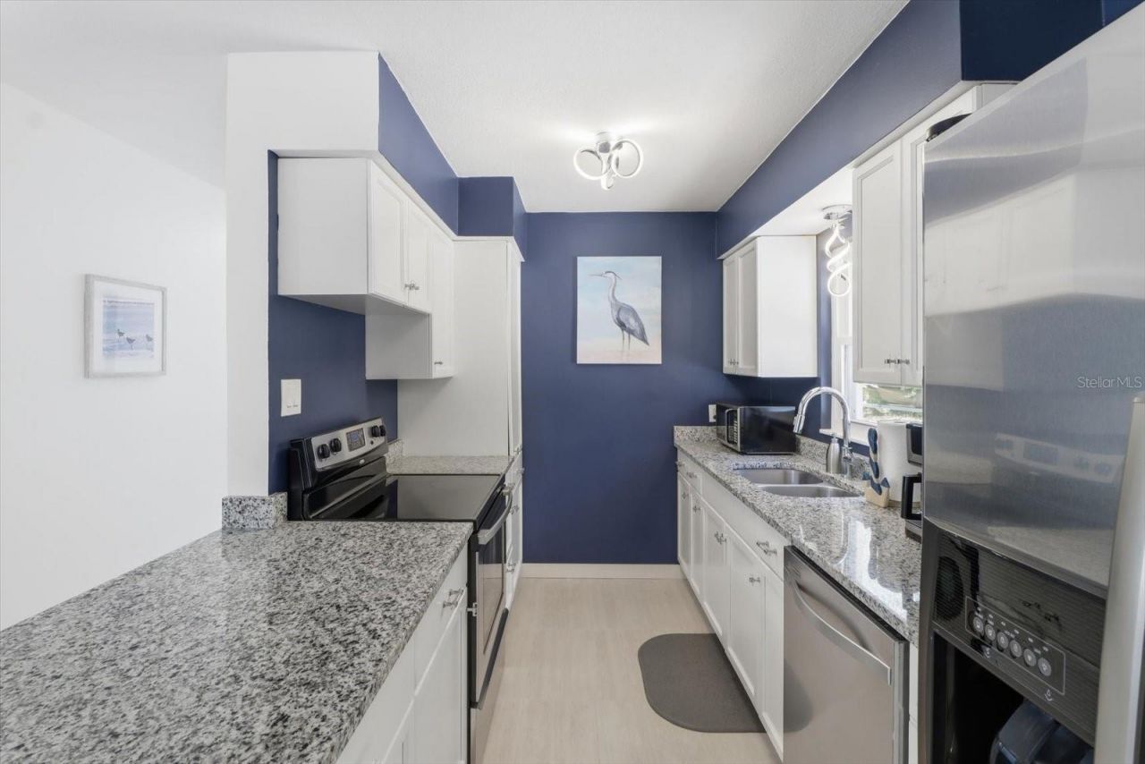 7635 W 7 Rivers Drive , Crystal River, FL 34429 Photo