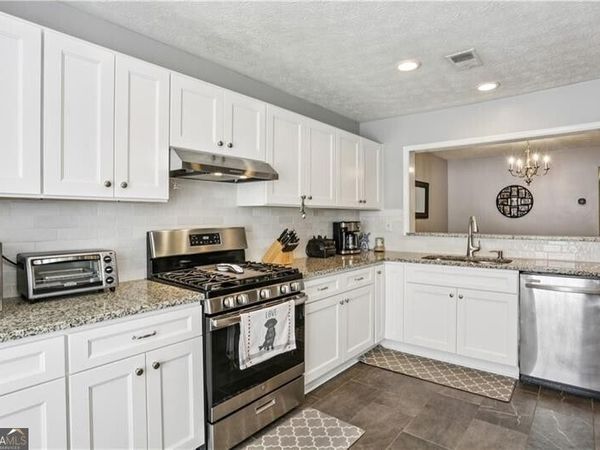 2901 Lenox Road NE, Unit 502, Atlanta, GA 30324
