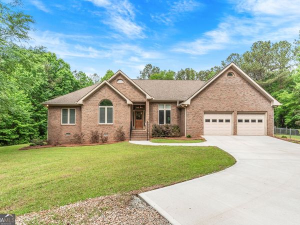 1370 Deerwood Drive, Madison, GA 30650