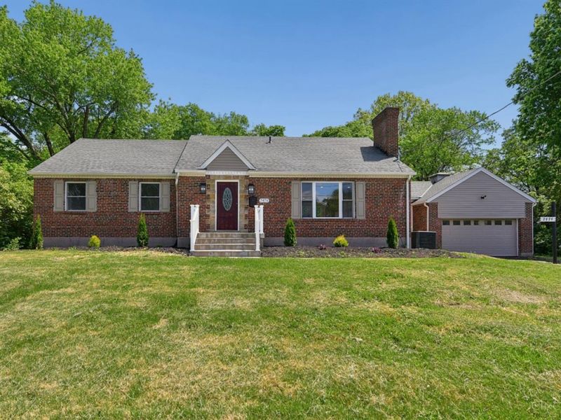 7474 Edgemont Road, Springfield Twp., OH 45237 Photo 2