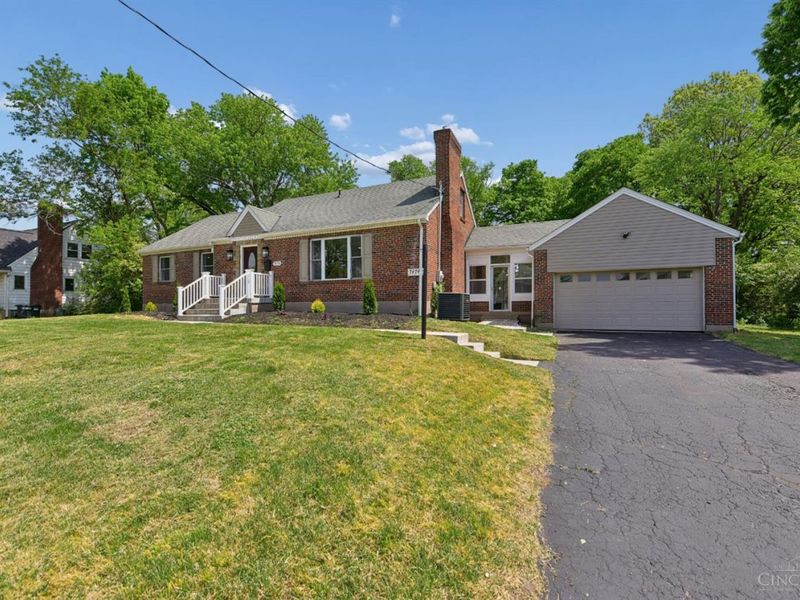 7474 Edgemont Road, Springfield Twp., OH 45237 Photo 4