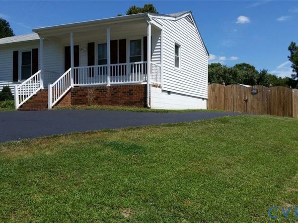 4613 Bridgewood Road , Chesterfield, VA 23112