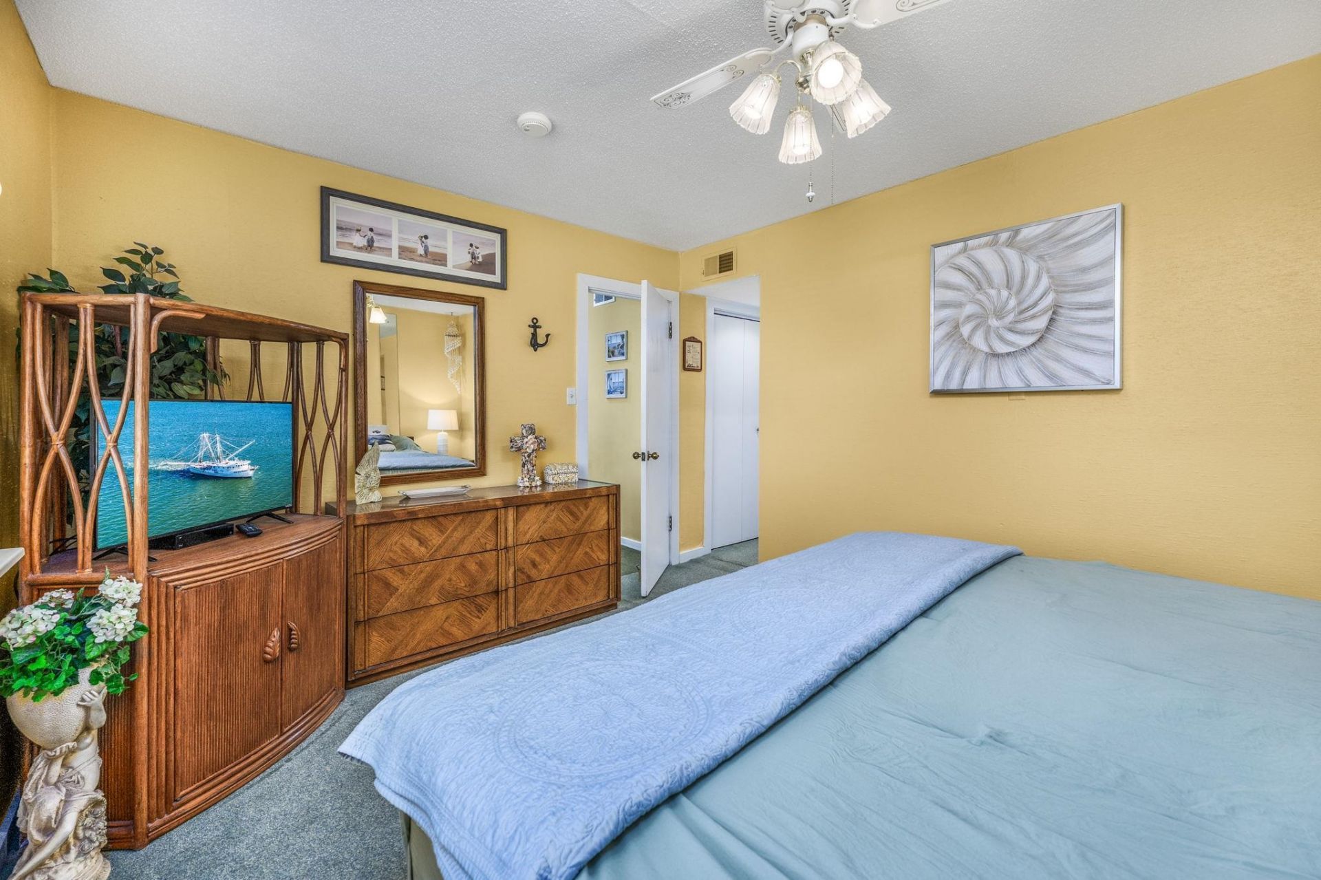 9661 Shore Dr. Photo 27