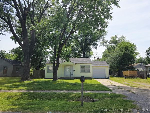 7 Payne Street , Pryor, OK 74361