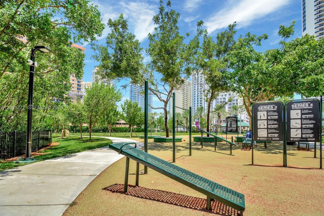 17145 N Bay Rd , Unit 4102, Sunny Isles Beach, FL 33160 Photo