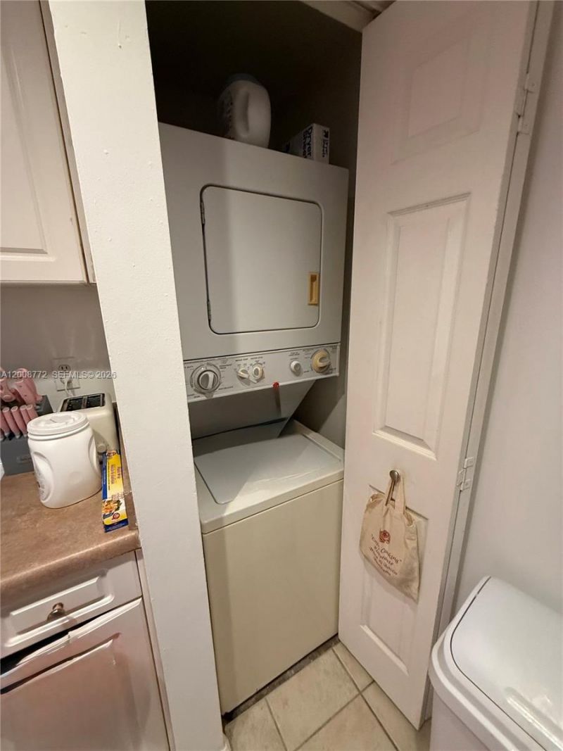 17145 N Bay Rd , Unit 4102, Sunny Isles Beach, FL 33160 Photo