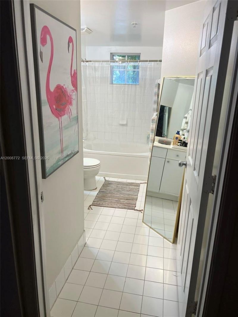 17145 N Bay Rd , Unit 4102, Sunny Isles Beach, FL 33160 Photo