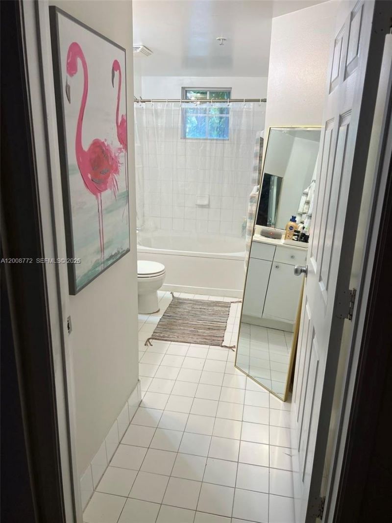 17145 N Bay Rd , Unit 4102, Sunny Isles Beach, FL 33160 Photo