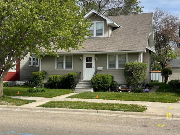 512 9th Avenue SW, Austin, MN 55912