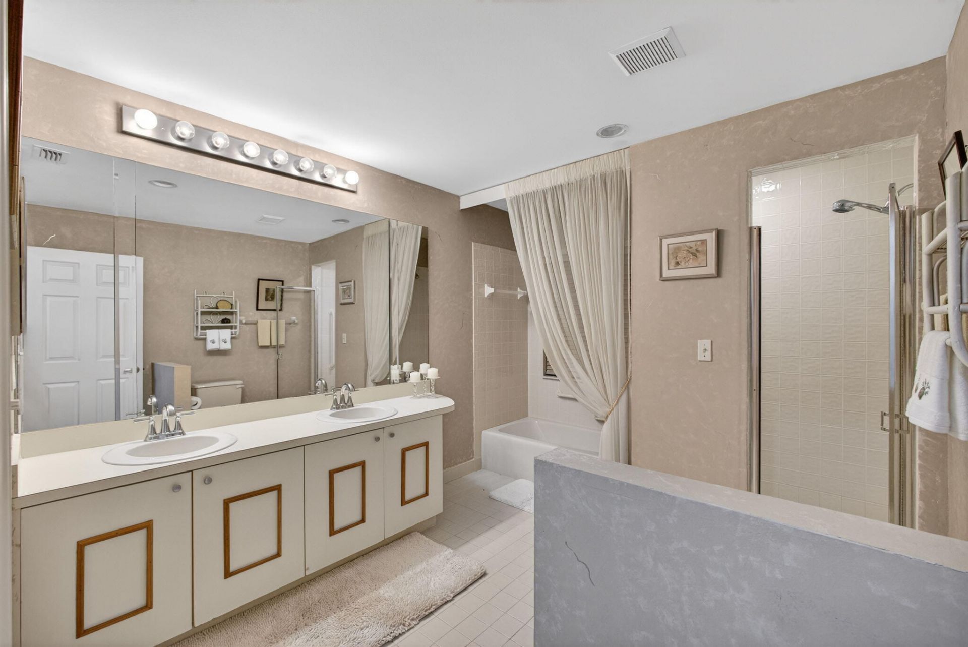 6503 SE Williamsburg Drive, Unit 201, Hobe Sound, FL 33455 Photo