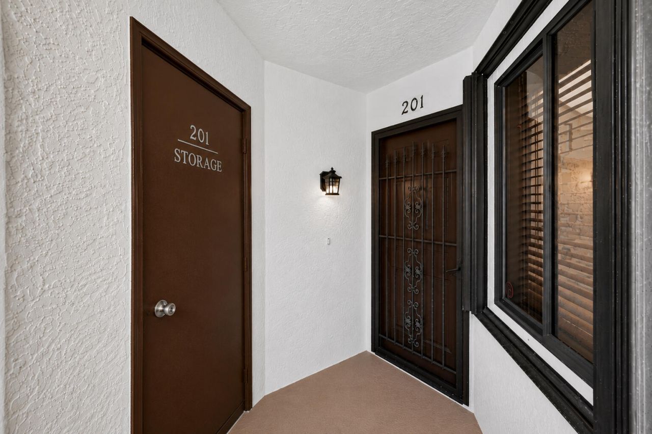 6503 SE Williamsburg Drive, Unit 201, Hobe Sound, FL 33455 Photo