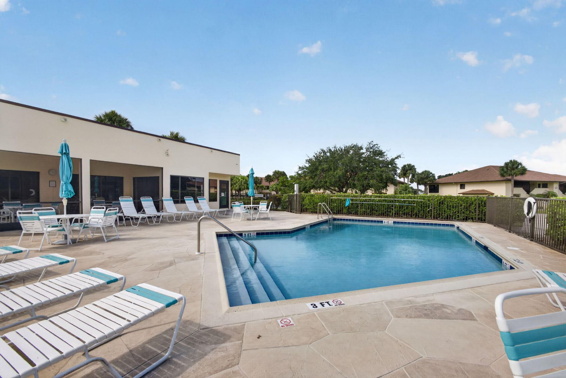 6503 SE Williamsburg Drive, Unit 201, Hobe Sound, FL 33455 Photo