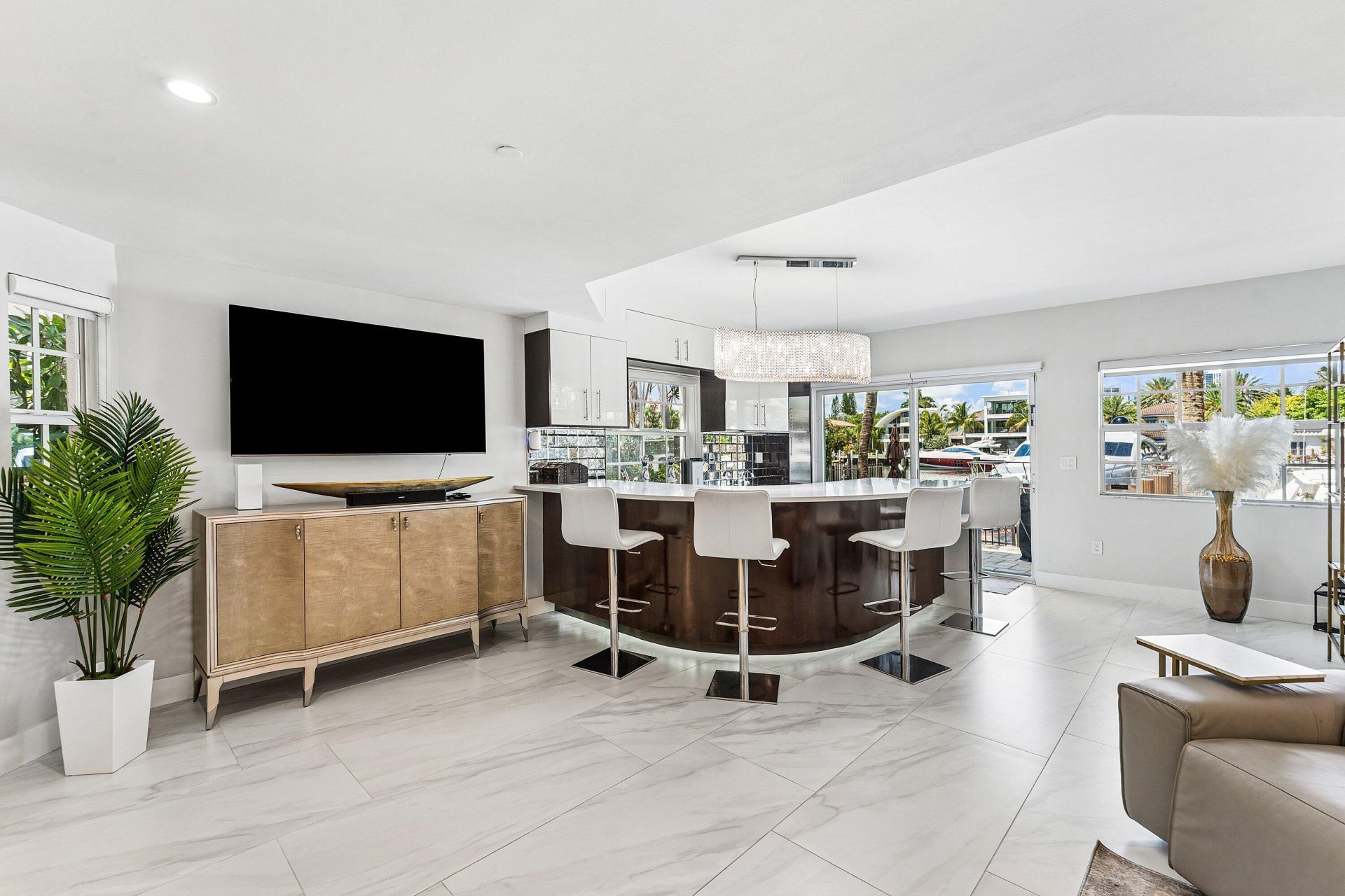 19 Hendricks Isle, Fort Lauderdale, FL 33301 Photo
