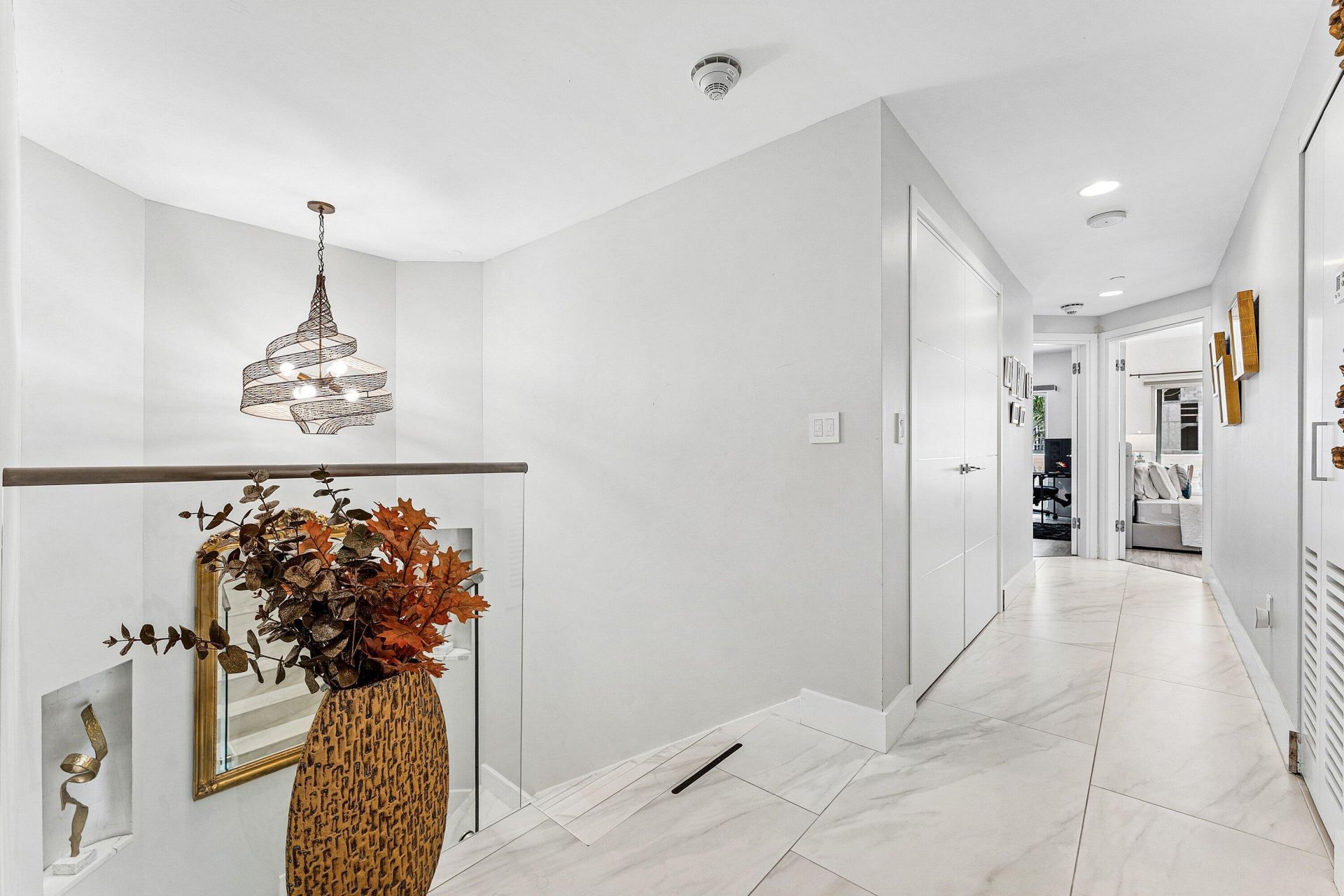 19 Hendricks Isle, Fort Lauderdale, FL 33301 Photo