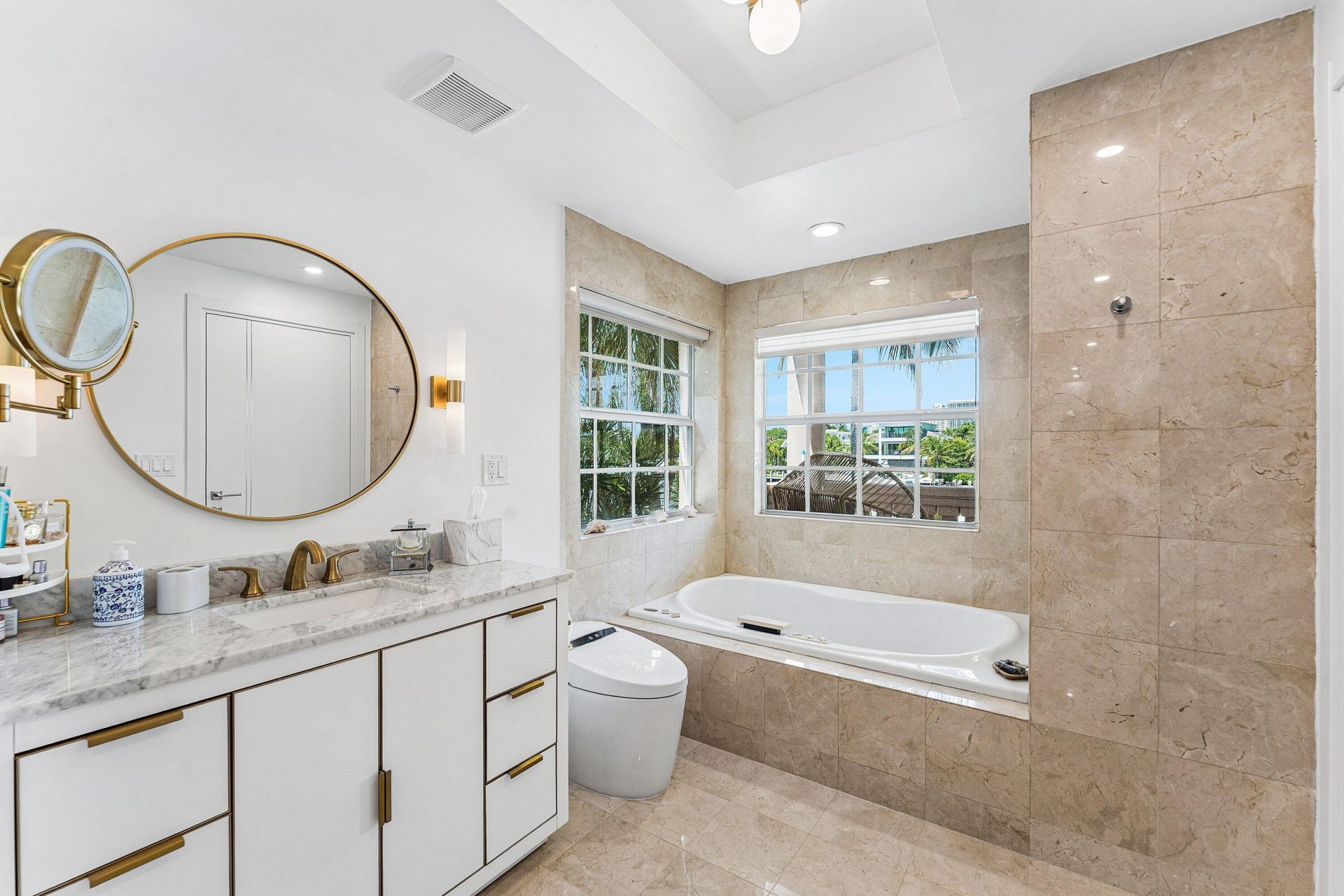 19 Hendricks Isle, Fort Lauderdale, FL 33301 Photo