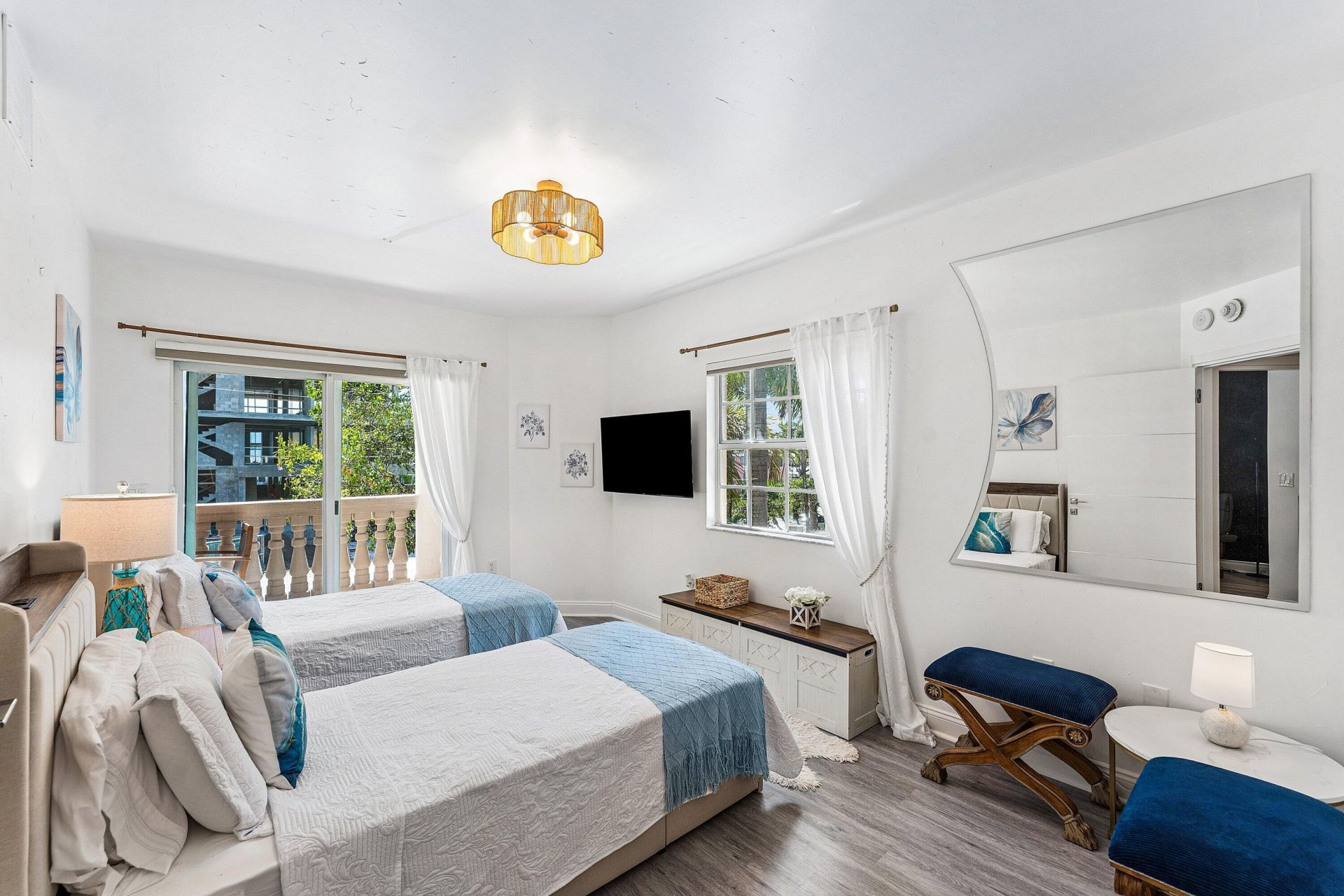 19 Hendricks Isle, Fort Lauderdale, FL 33301 Photo