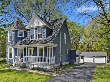 6618 Versailles Road, Lake View, NY 14085