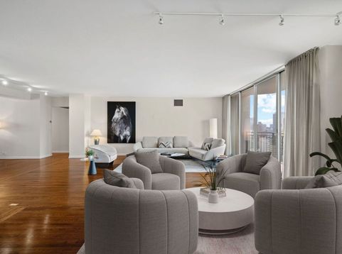 Main Photo