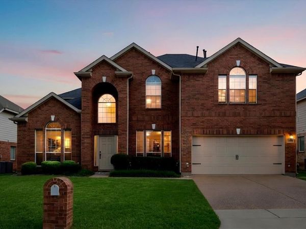 306 Dover Heights Trail, Mansfield, TX 76063