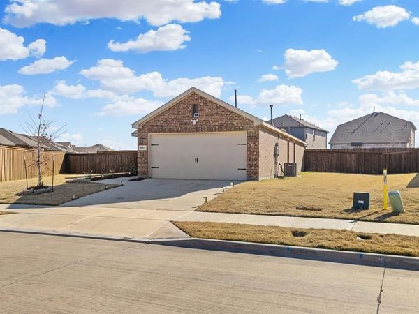 14164 Danesdale Drive, Pilot Point, TX 76258