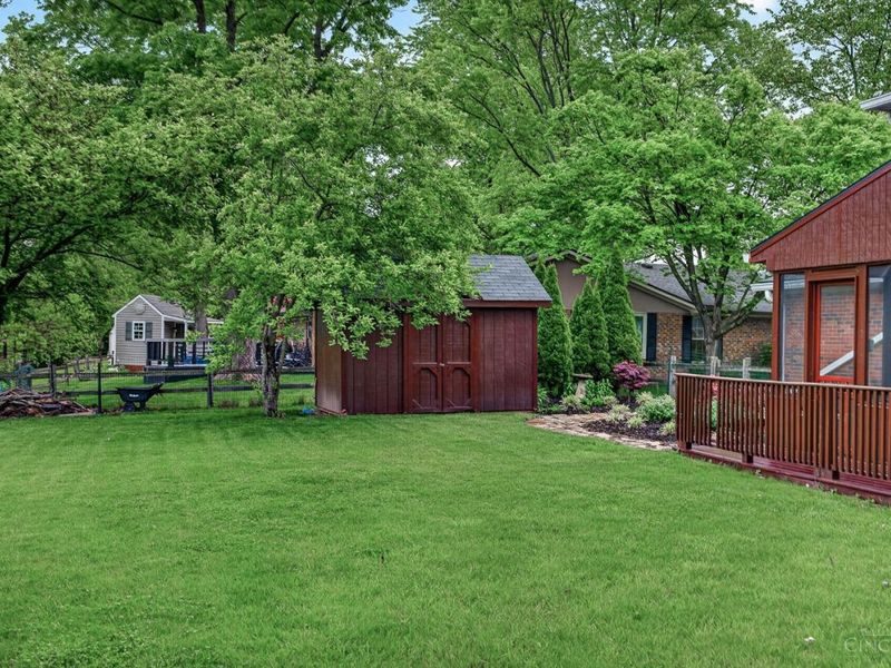 391 Roselake Drive, Centerville, OH 45458 Photo 45
