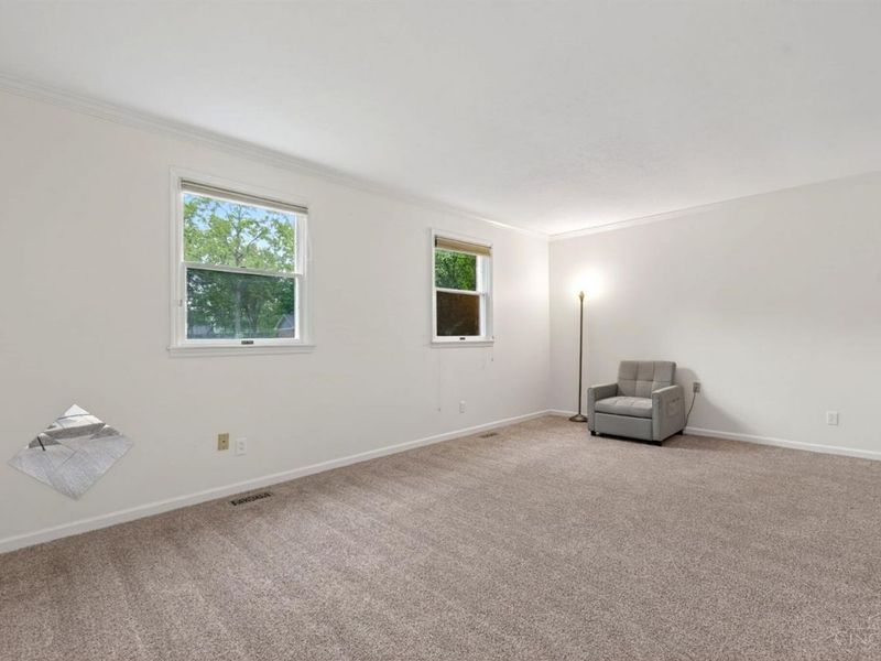 391 Roselake Drive, Centerville, OH 45458 Photo 6
